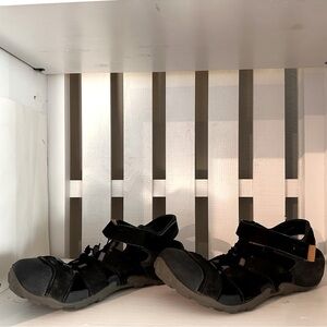 Teva 10  Flintwood Black Outdoor Hiking Walking Sandal